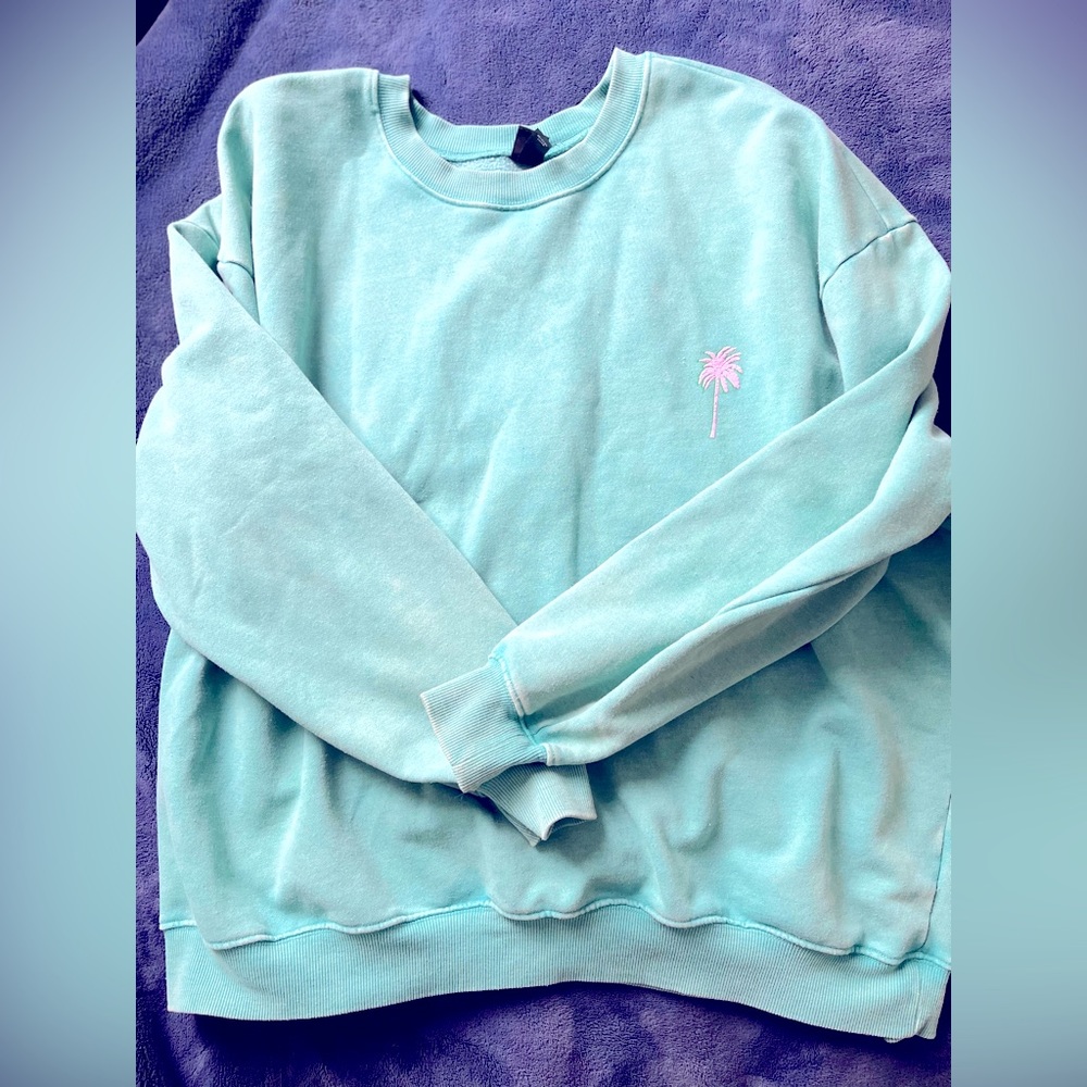 womens beach vibes crewneck